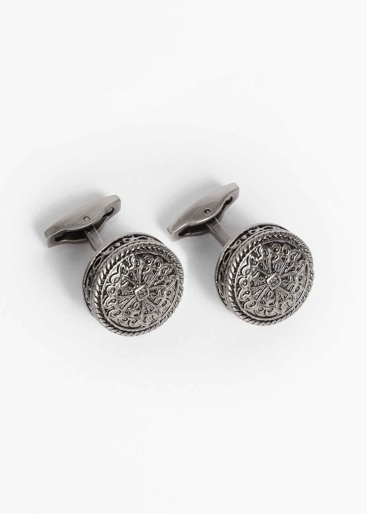 Gunmetal Token Cufflinks viewed from above, toggle bars pointing upward